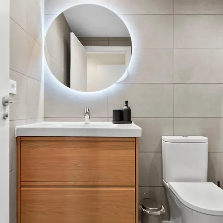 Apartmán Brand New Chic - City, Pool &