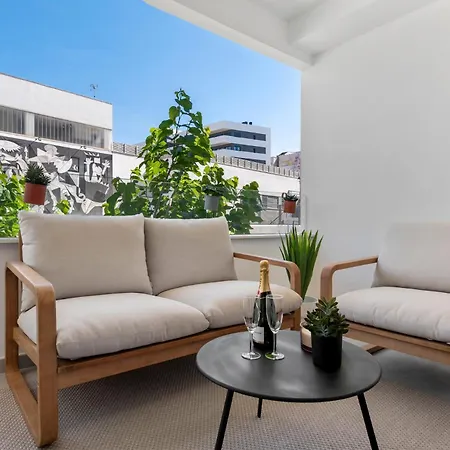 Brand New Chic - City, Pool & Estepona