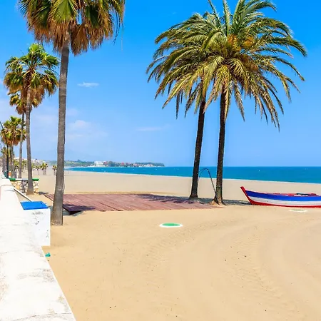 Apartmán Brand New Chic - City, Pool & Estepona