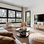 Apartment Brand New Chic - City, Pool &