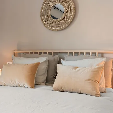 Brand New Chic - City, Pool & * Estepona