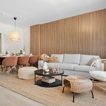 Apartment Brand New Chic - City, Pool &