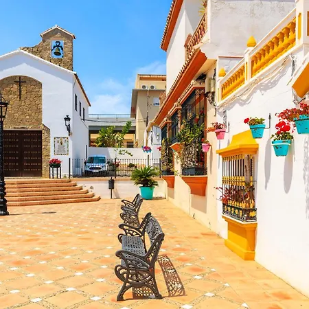 Brand New Chic - City, Pool & 아파트