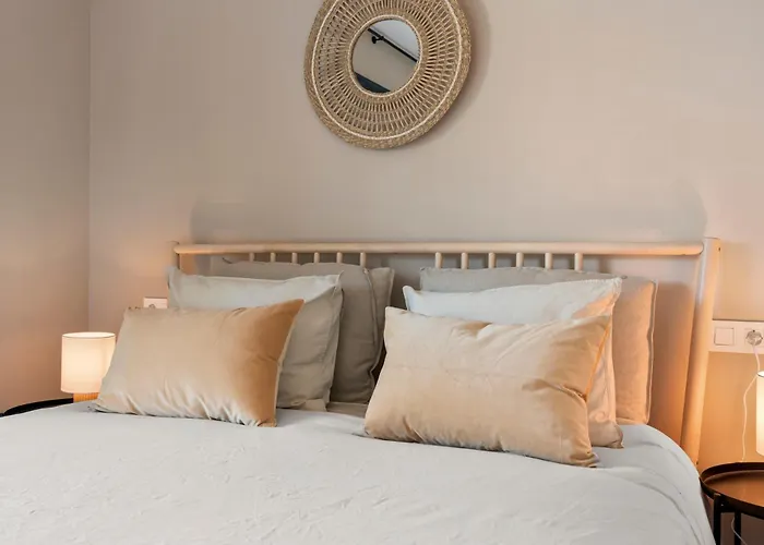 Brand New Chic - City, Pool & * 에스테포나