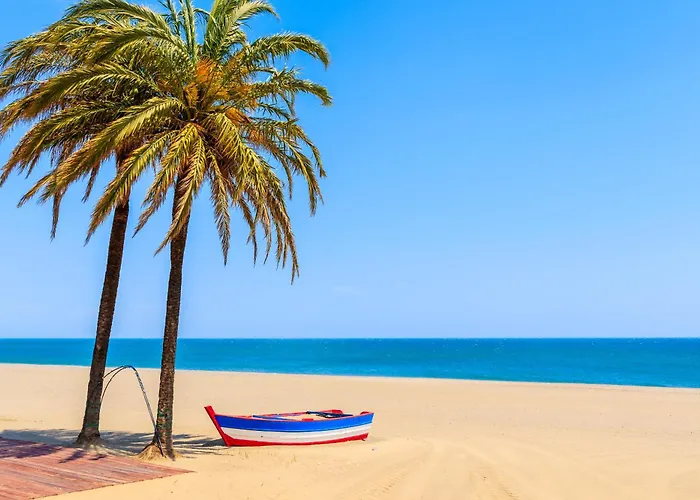 Brand New Chic - City, Pool & *